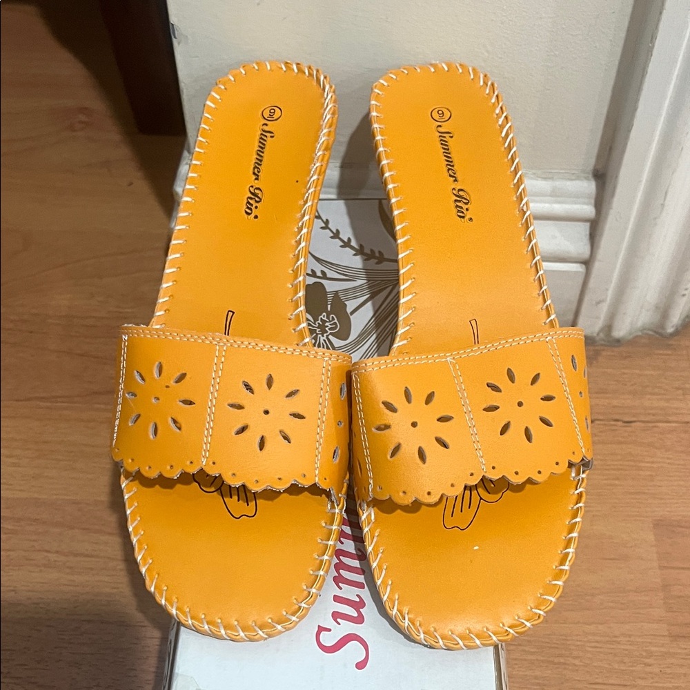 Summer Rio Women's Sunburst Yellow Sandals